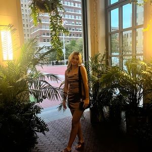 Meet your Posher, Izzy